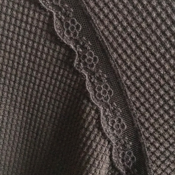 💛Free People Back Lace Top - Picture 3 of 7